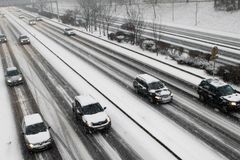 Doprava v Česku: Pozor na náledí, mlhy i nový sníh