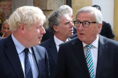 "Získáme zpět kontrolu." Johnson a Juncker oznámili, že dosáhli nové brexitové dohody