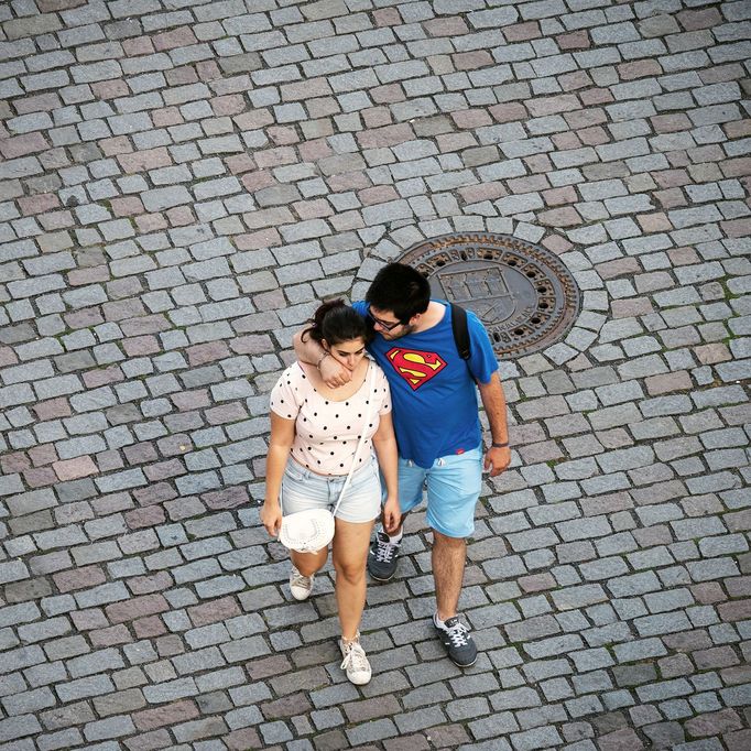 Vítejte v Pragolandu. Turistická Praha na fotkách