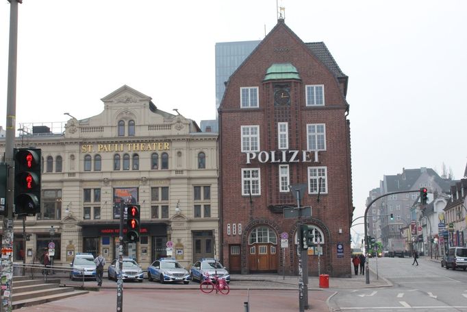 "Davidova hlídka." Služebna policie je přímo na Reeperbahn.