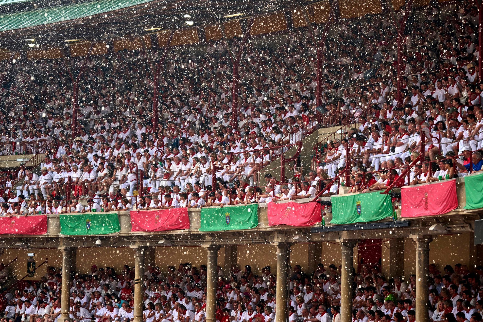 Španělsko, fiesta, korida, býčí zápasy, Pamplona