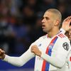 Islam Slimani slaví gól v zápase EL Lyon - Sparta