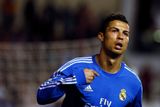 Jediný, kdo zatím s Costou drží krok, je Cristiano Ronaldo, který se trefil také třináctkrát ve dvanácti zápasech. Hodně mu přitom pomohly poslední dva ligové duely, ve kterých vstřelil dohromady pět branek.