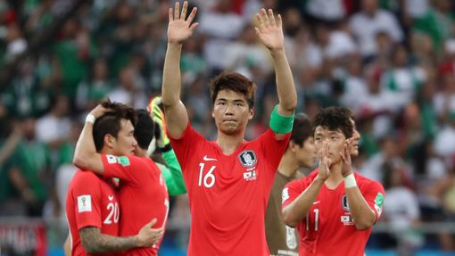 Smutní Jihokorejci v zápase Jižní Korea - Mexiko na MS 2018