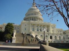 Budova amerického Kongresu na Capitol Hillu ve Washingtonu