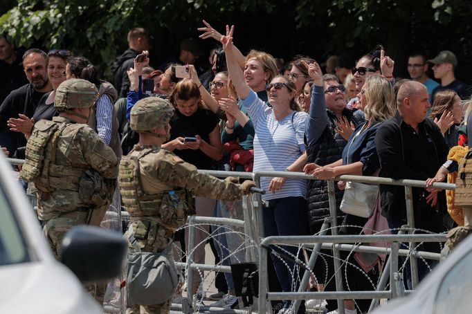 Na severu Kosova pokračovaly protesty Srbů proti novým albánským starostům