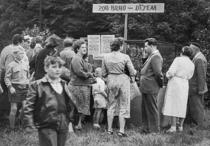 Jeden z prvních dětských koutů na Mniší Hoře, 60. léta