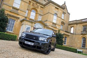 Podívejte se na Range Rover Sport po Davidu Beckhamovi. Speciál jde do aukce