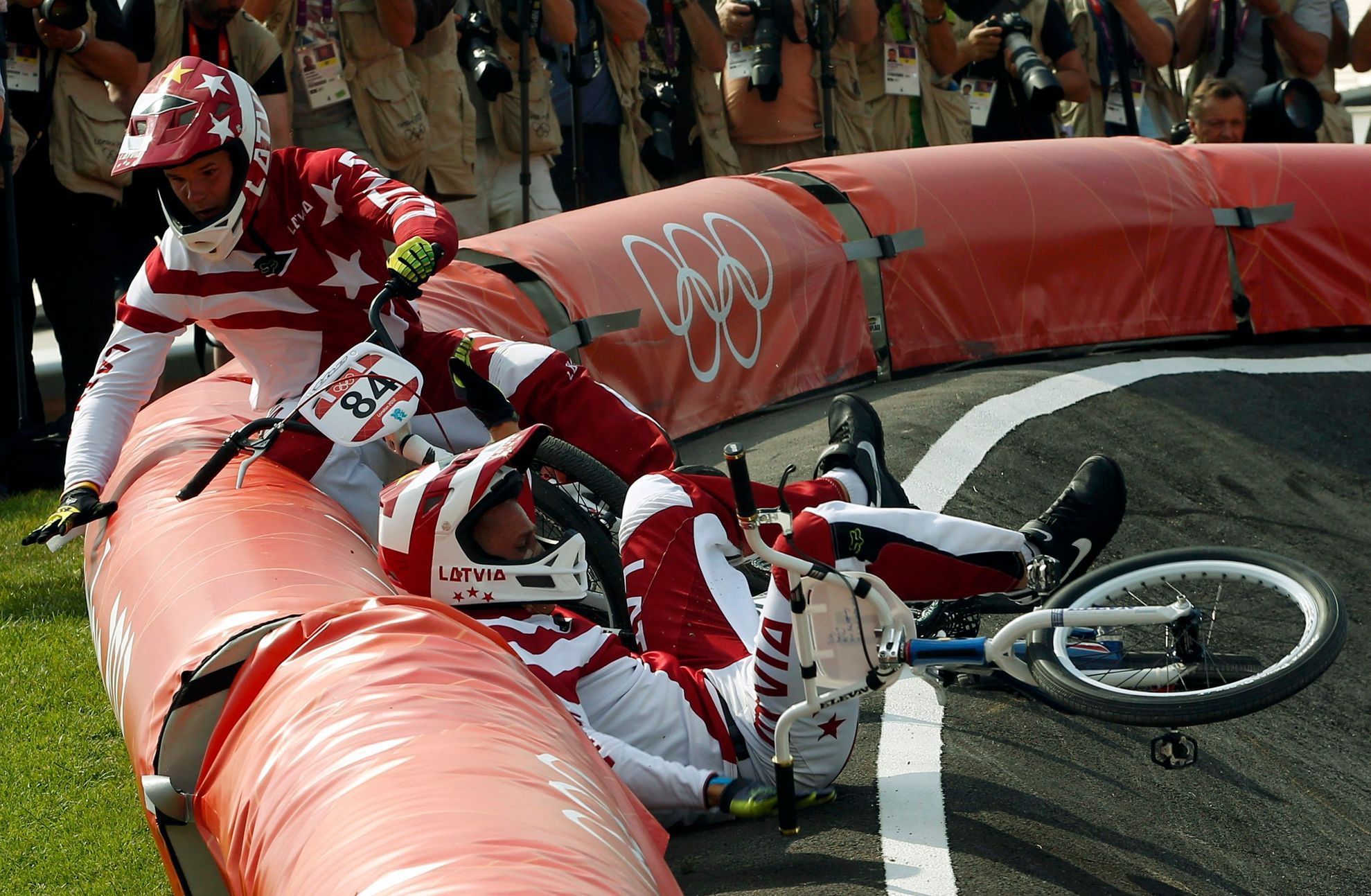 Kolize a havárie v bmx na OH 2012