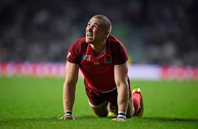 Rugby Union - England v Fiji - IRB Rugby World Cup 2015 Pool A - Twickenham Stadium, London, England - 18/9/15 England's Mike Brown reacts after scoring his second try Re