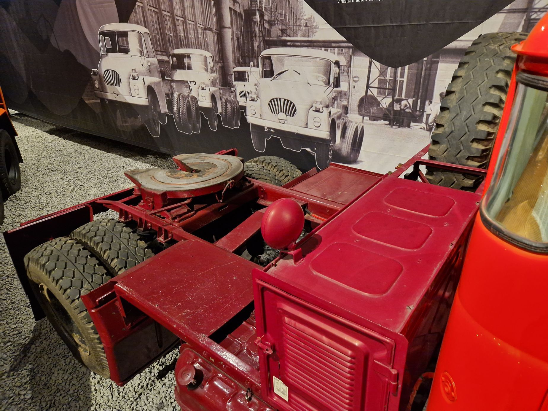 Tatra 138