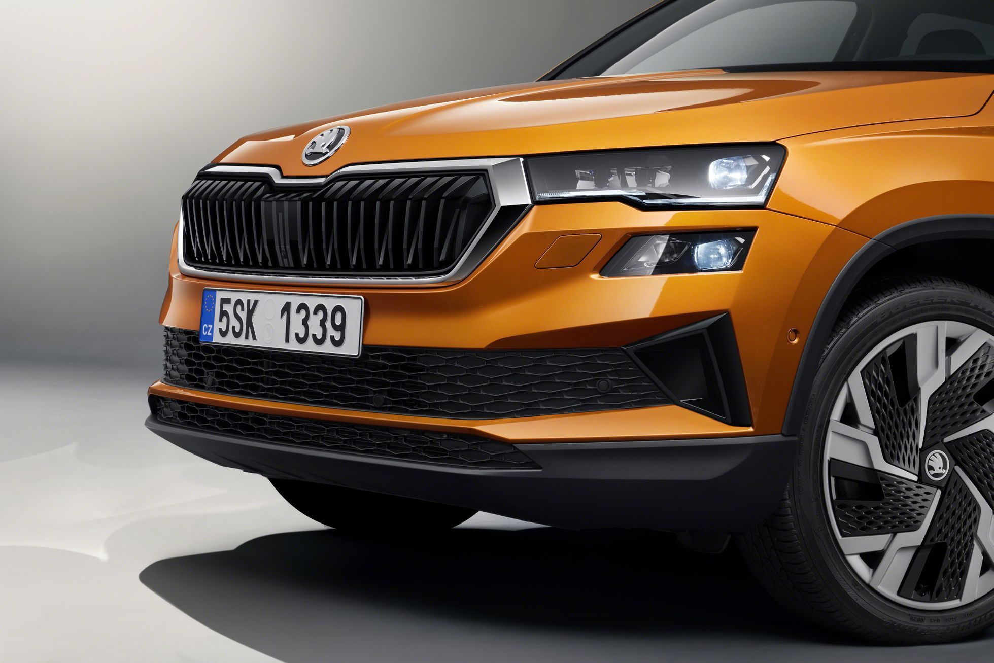Škoda Karoq facelift - embargo 30.11.2021 10:00