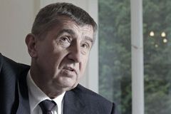 Babiš po 14 dnech mění zákon o kontrolním hlášení. Metoda pokus-omyl, zlobí se opozice