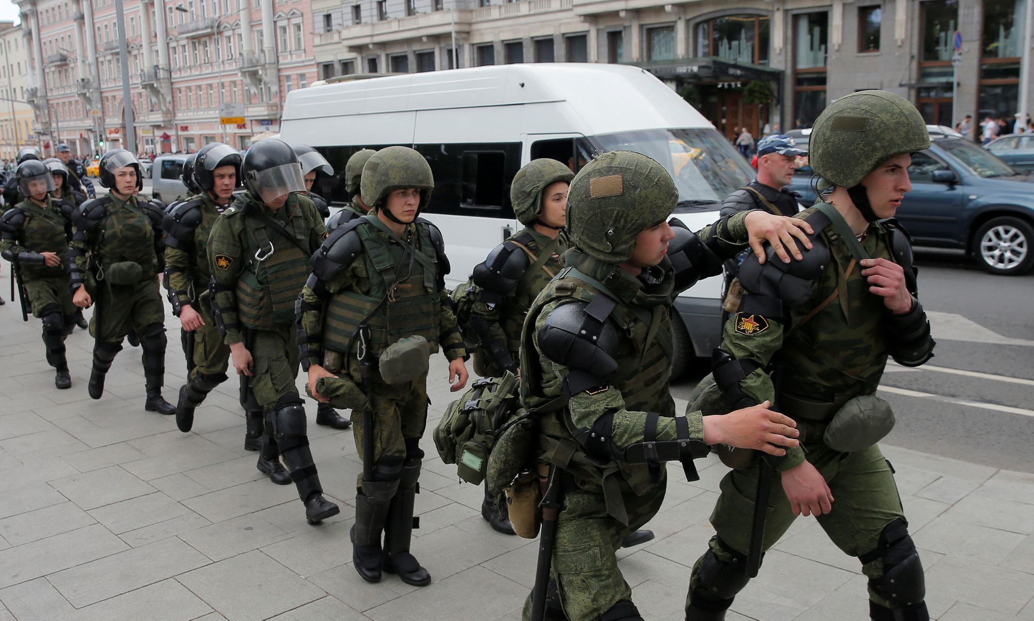 Policie v centru Moskvy zasahuje proti demonstrantům