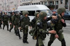 Moskva opět čelí poplašným zprávám, evakuováno bylo přes 100 000 lidí