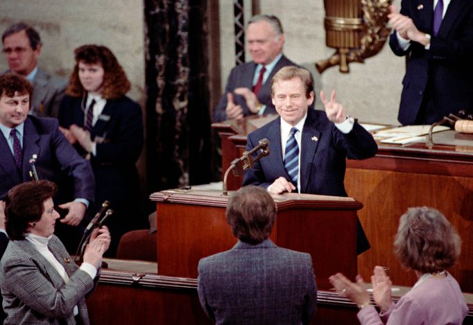 Václav Havel při projevu v americkém Kongresu v únoru 1990.