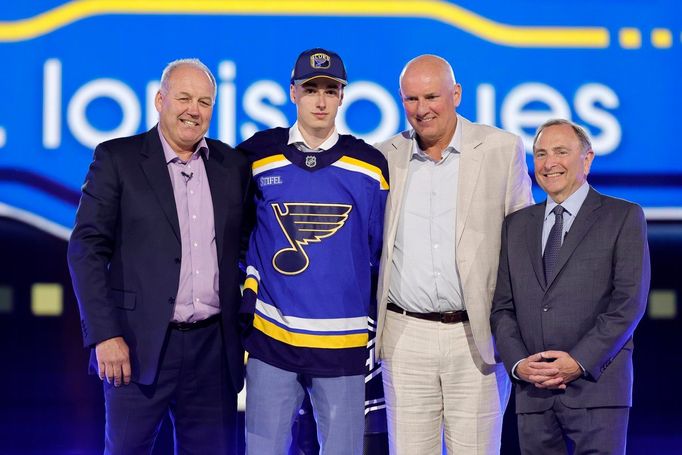 Adama Jiříčka si v letošním draftu NHL vybralo St. Louis.