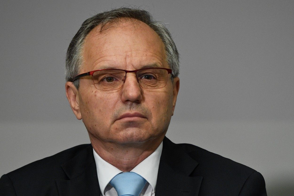 porodník, Antonín Pařízek