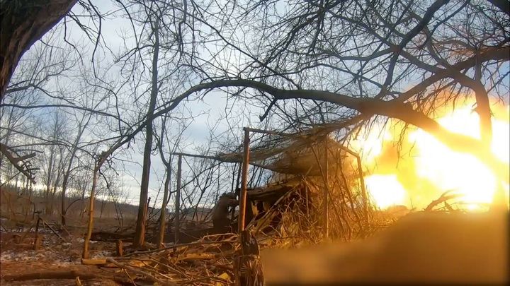 Ruský válečný stroj jede rychleji, než se čekalo. V NATO zazněl varovný důkaz
