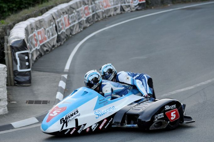 Tourist Trophy 2015: John Holden a Dan Sayle, Honda