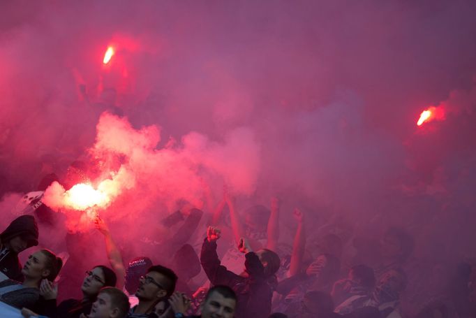 Fanoušci Baníku v zápase 10. kola Baník - Slavia.