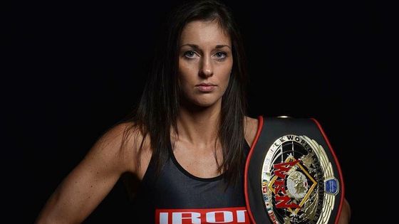 Nejen úspěšná bojovnice. Kickboxerka Kerlehová zářila i jako miss či studentka