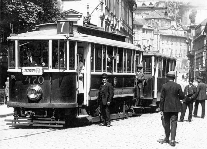 Před 125 lety byly založeny Elektrické podniky královského hlavního města Prahy, které se později přeměnily na dnešní Dopravní podnik hl. m. Prahy.