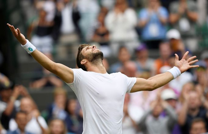 Jiří Veselý v prvním kole Wimbledonu.