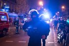 Obrazem: Teroristé zaútočili na Paříž. V ulicích oběti, lidé zoufale utíkají z tribun stadionu