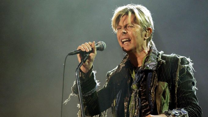 David Bowie na snímku z roku 2004. Album Toy natočil několik let před tím.