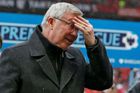 Arsenal bude hrát Ligu mistrů, Ferguson se loučí přestřelkou