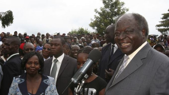 Znovuzvolený prezident Mwai Kibaki