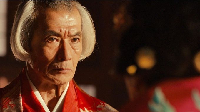 Min Tanaka se v poslední době věnuje i filmovému herectví. Bylo možné ho vidět v hollywoodském spektáklu z minulosti Japonska s titulem 47 róninů.