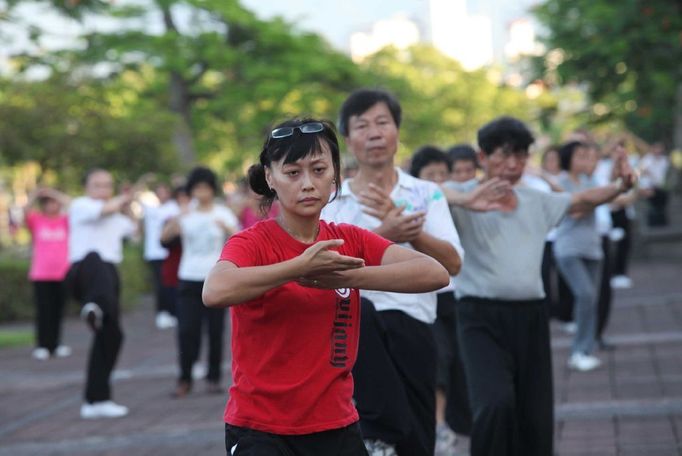 Peggy vedla cvičení Tai-chi v Jablonci nad Nisou, kde nějaký čas s manželem bydlela.