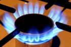 Zemní plyn zlevňuje, domácnosti prý ušetří tisíce ročně