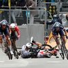 3. etapa Tour de France 2021: Pád Caleba Ewana a Petera Sagana