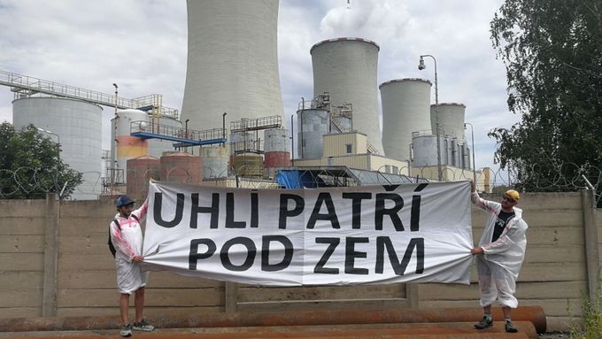Protest proti elektrárně Chvaletice.