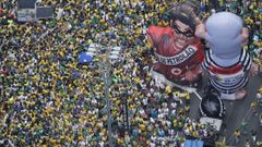 Pohled z výšky na demonstraci proti brazilské prezidentce Dilmě Rousseffové v Sao Paulu