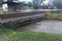 Vytrvalý déšť zvedl hladiny řek, vysoký stupeň nebezpečí platí na Chrudimsku