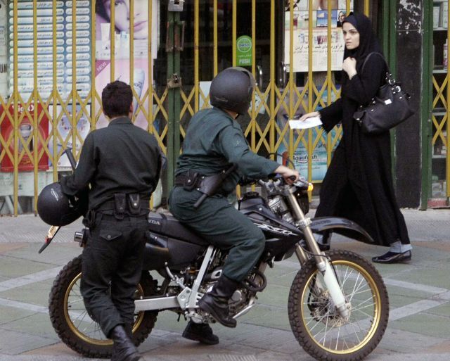 Írán policie