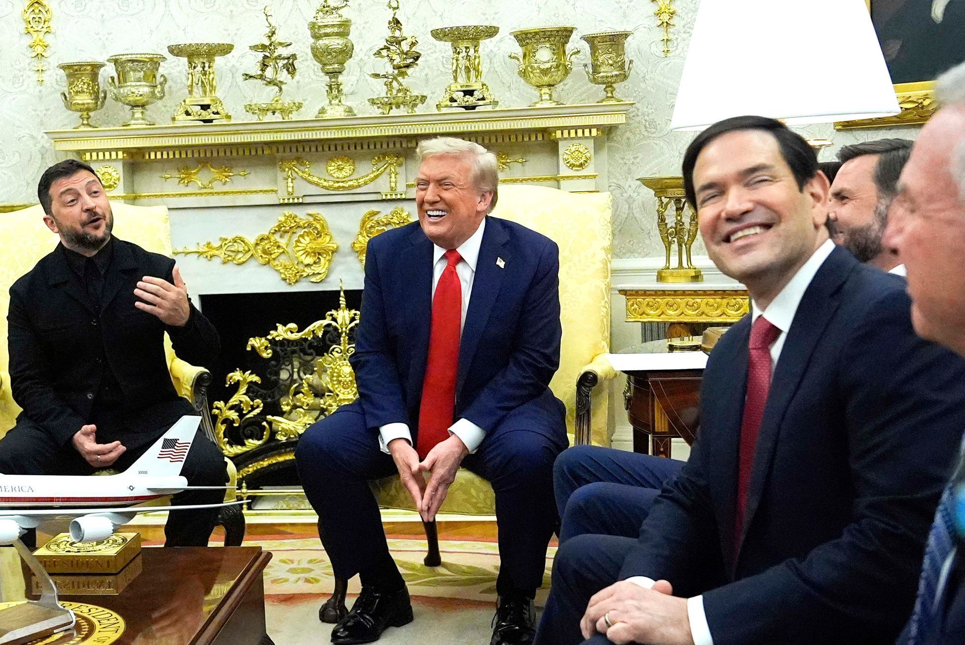 Trump, Zelenskyj, Bílý dům, summit, USA, Ukrajina, NATO