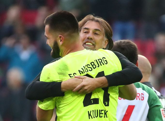 Tomáš Koubek a trenér Martin Schmidt, Augsburg