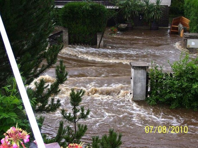 Kunratice u Cvikova, jedna z evakuovaných obcí na Liberecku, v sobotu 7. srpna