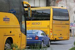 Žluté autobusy začnou opět jezdit mezi Brnem a Zlínem