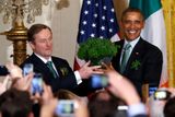 Prezident Barack Obama s manželkou přijali v Bílém domě při příležitosti svátku svatého Patrika irského ministerského předsedu Enda Kennyho.
