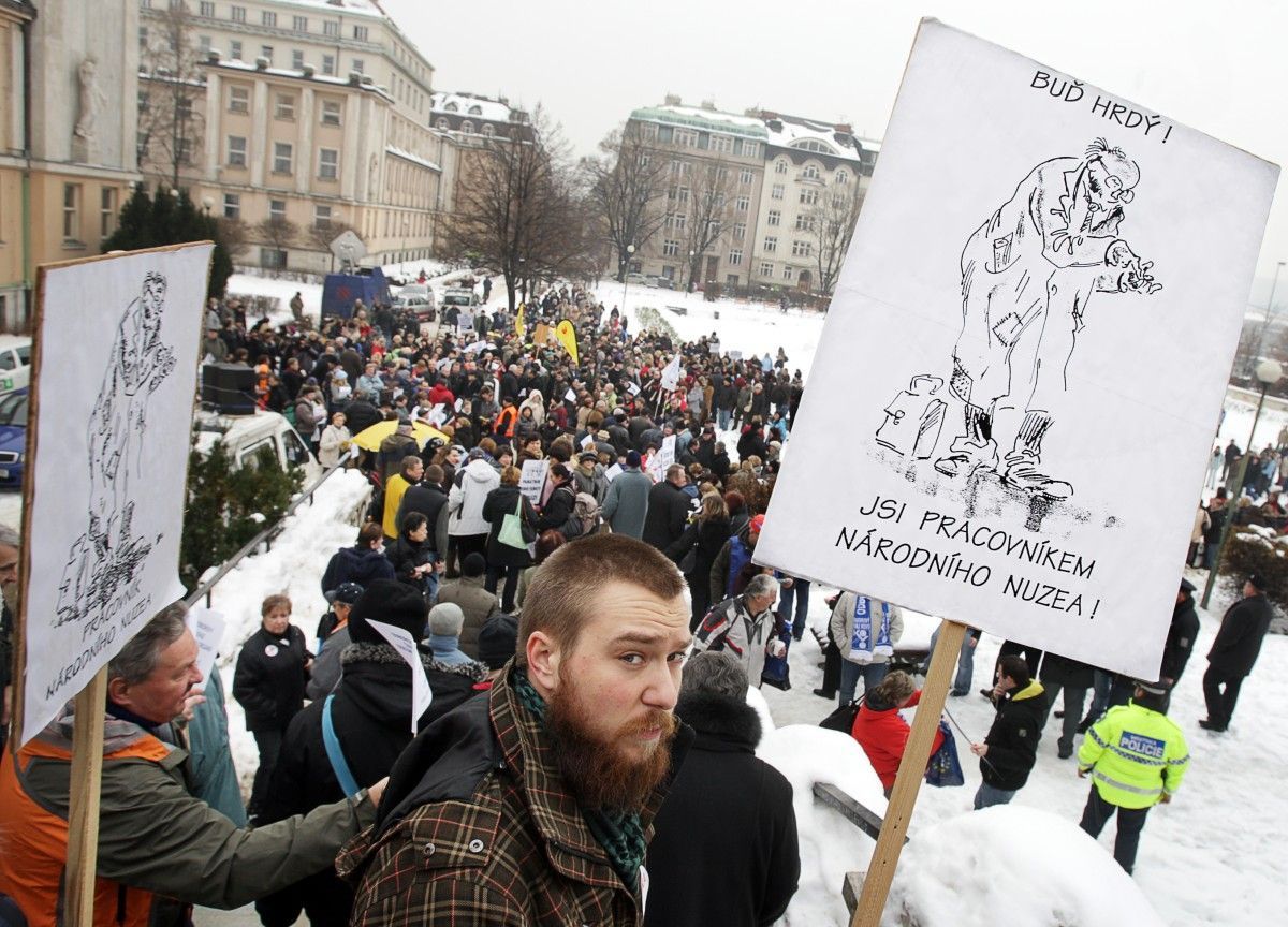 Stávka státních zaměstnanců na Palackého náměstí