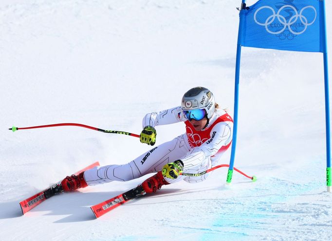 Ester Ledecká v super-G na ZOH 2022 v Pekingu.