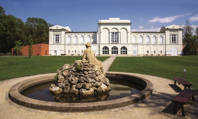 Chateau de Frontiere