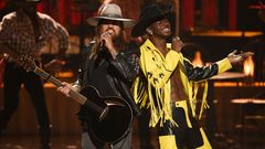 Lil Nas X: Old Town Road feat. Billy Ray Cyrus