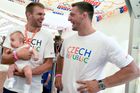 Vejdou se čeští obři do olympijských postelí? Doktor chce učit Japonce českou cestu